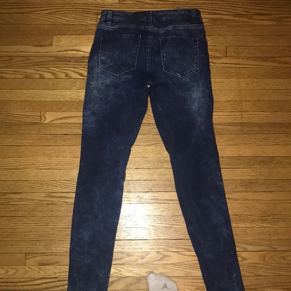 Ardenes eighty two brand jeans. Brand new without tags. Dark denim, ripped. 50$ - Picture 4 of 5
